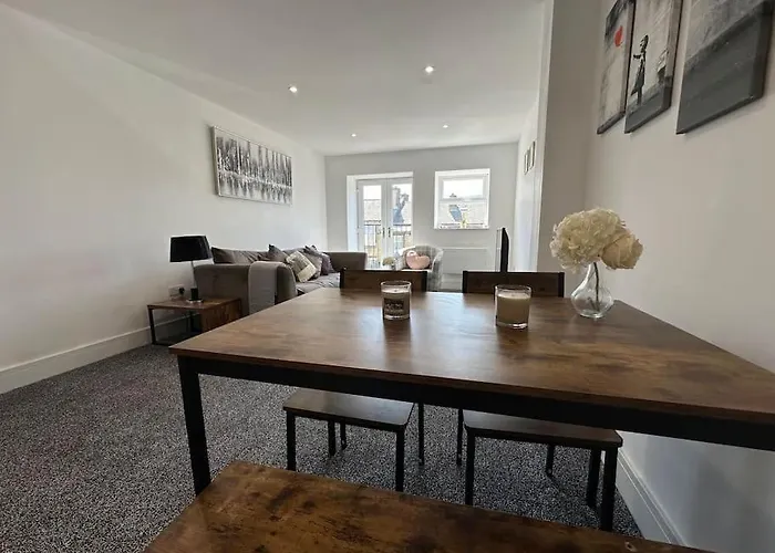 Luxury Apartments Crosshills